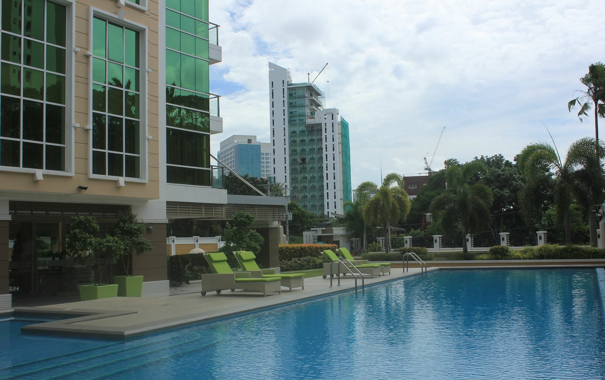 Padgett Place Prime Suites Cebú Exterior foto